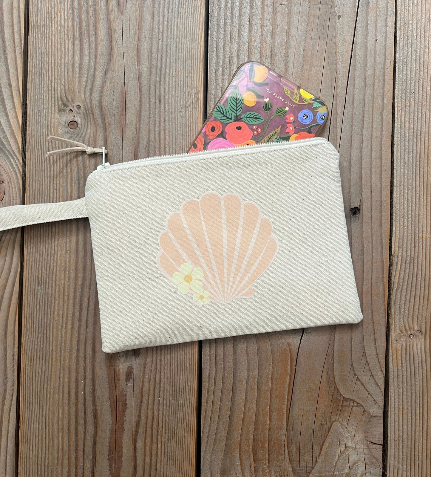 Seashell wristlet