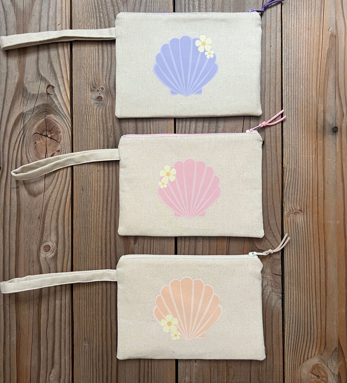 Seashell wristlet