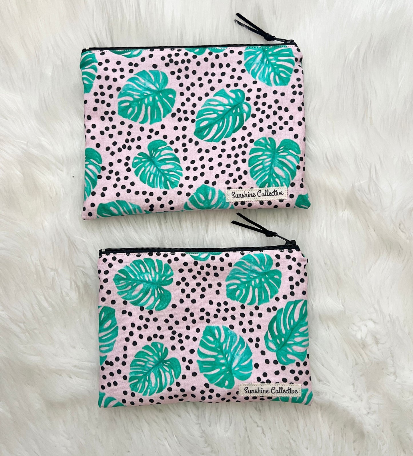 Waterproof lined zipper bag in palm leaves and polka dot print